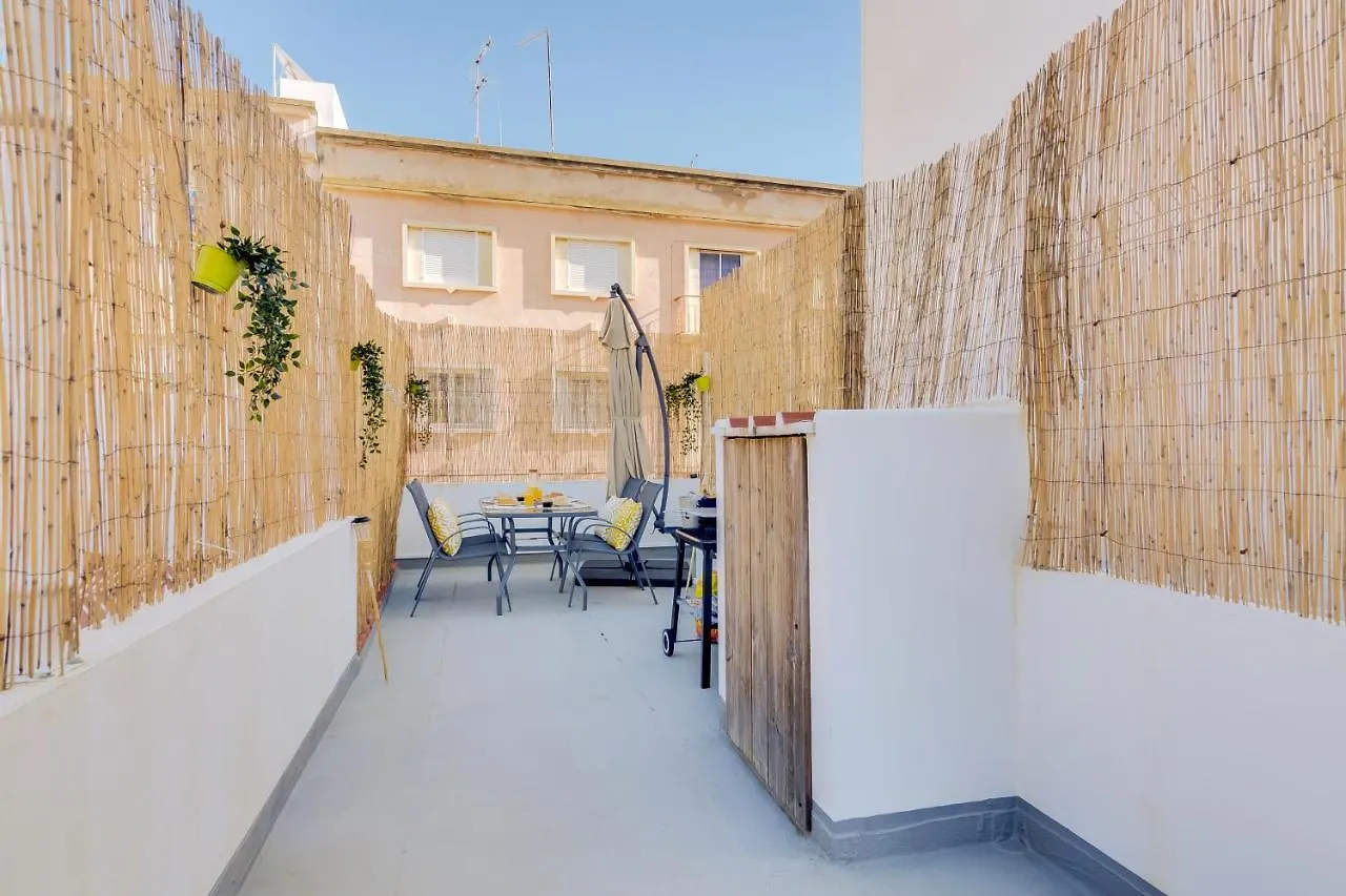 Holiday home Faro: Casa Trevo Com Terraco Bbq Villa Portugal